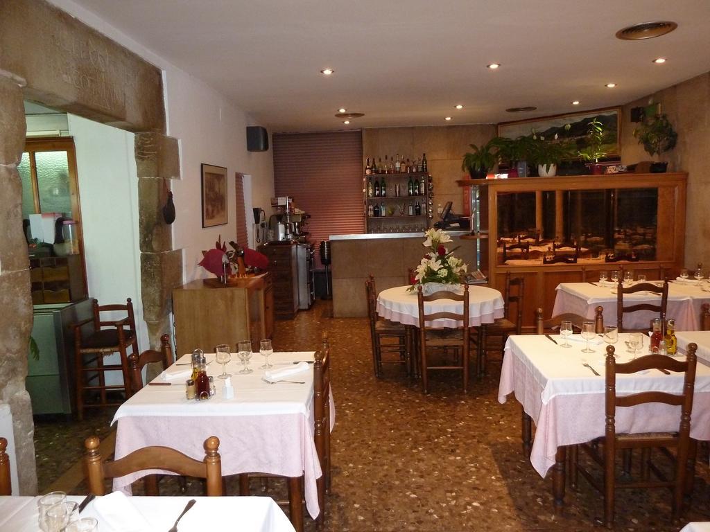 Restaurant fonda giralt Amer Exterior foto